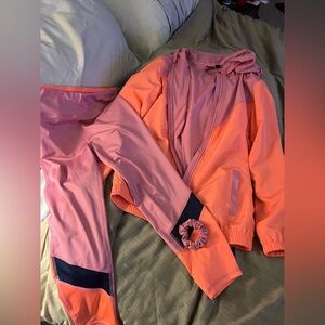 New Ideology 2 peace set with matching scrunchie.